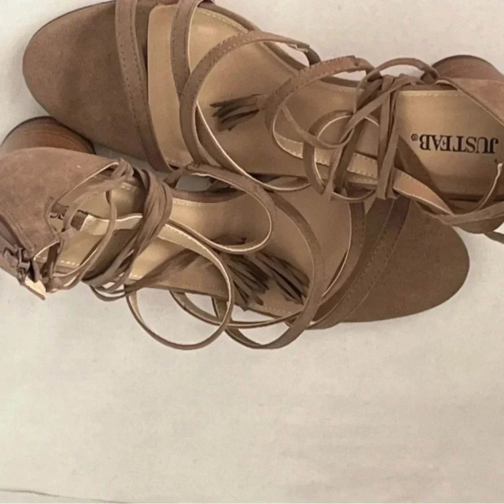 Just Fab Roma Women Dressy sandals, size 11 color Taupe straps go up legs